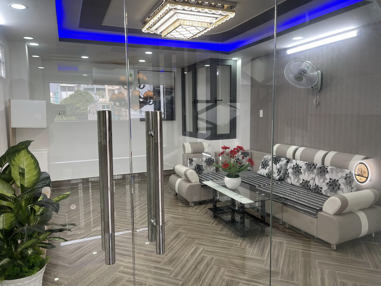 C.Chủ bán 4 lầu tk Singapore đẹp lung linh hẻm nhựa 8m - 240/24 Phạm Văn Chiêu - Hoa hồng 1% gửi AE